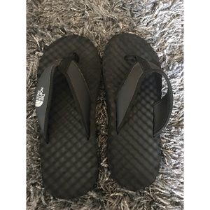 North Face flip flops size 8.5